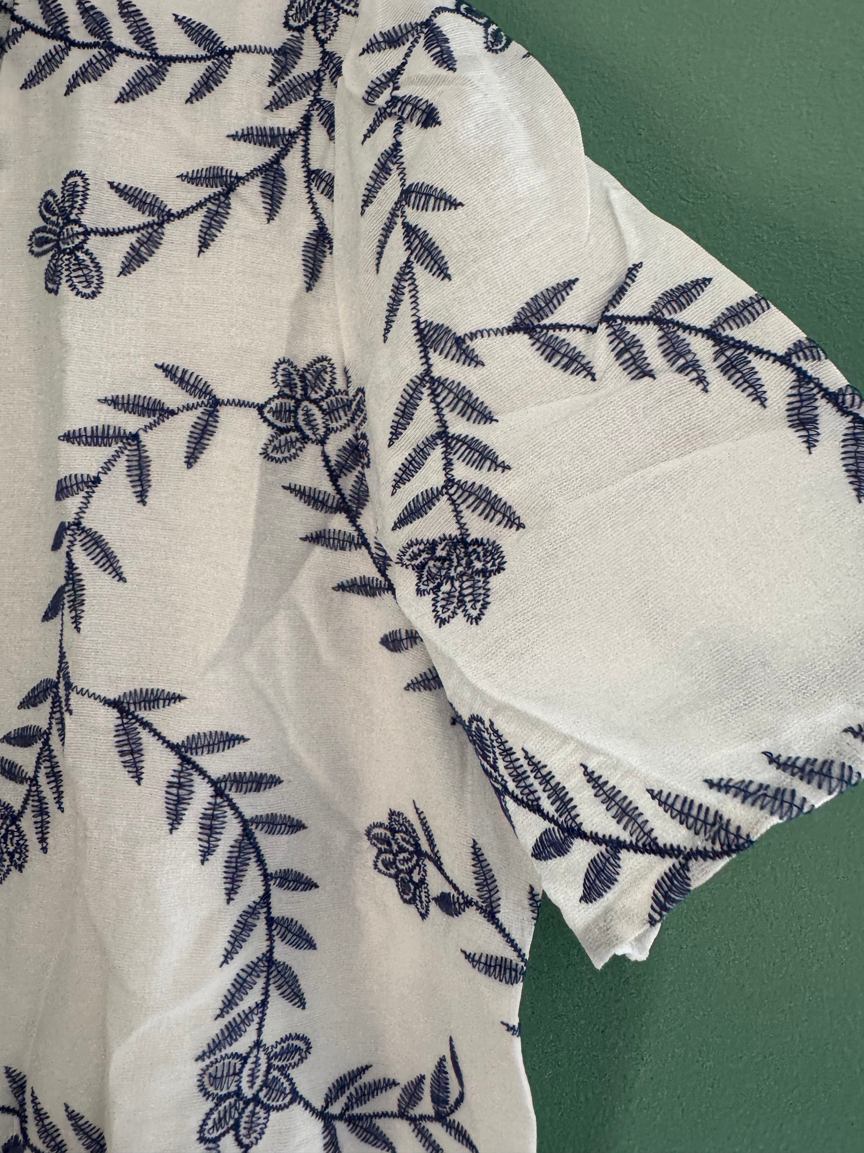 Robe blanc et bleu