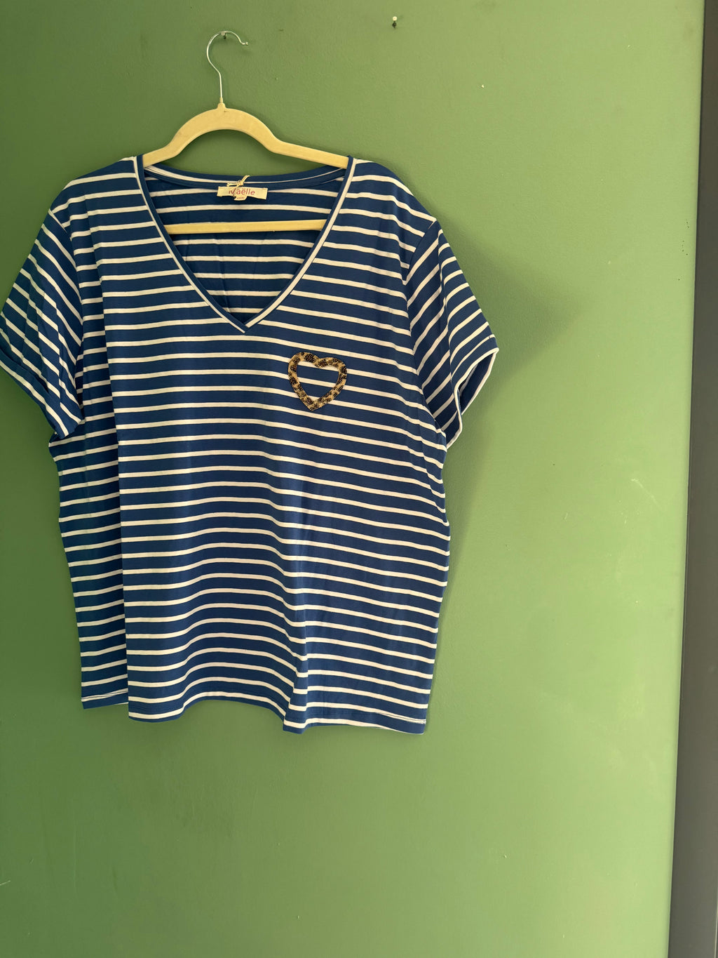 T-shirt bleu et blanc à rayure