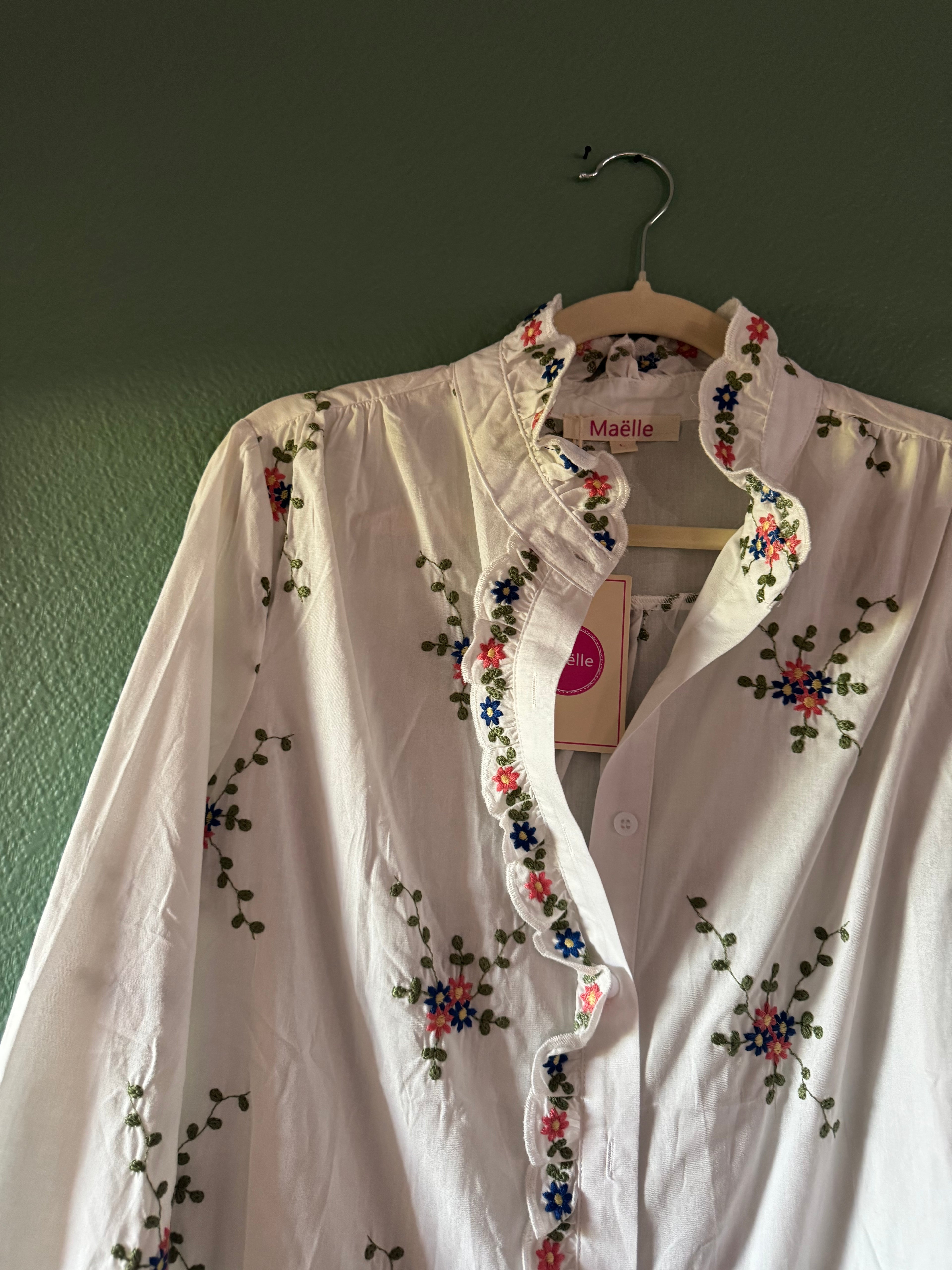 Chemise Blanche avec Fleurs