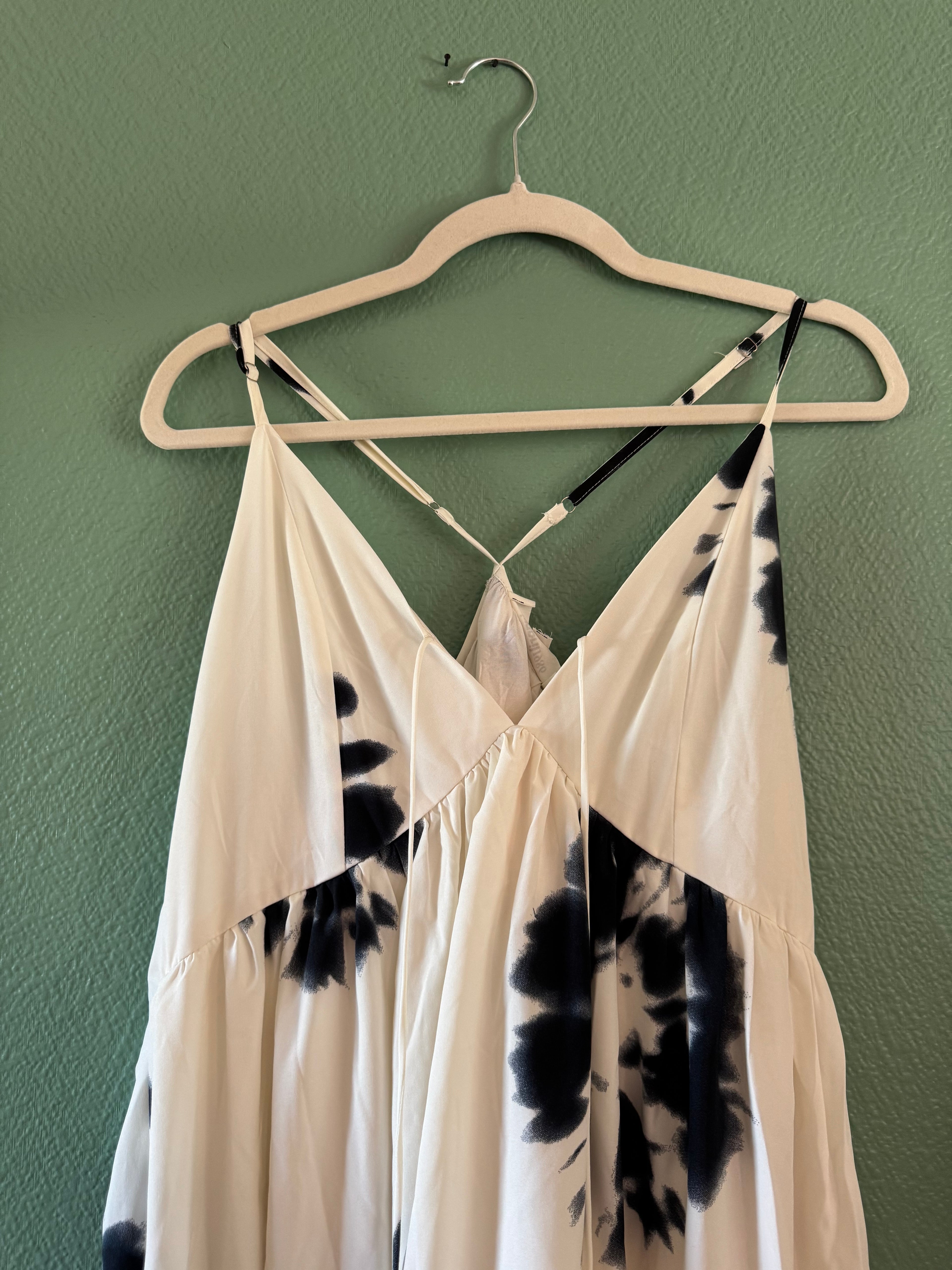 Robe longue à bretelle noir et blanche