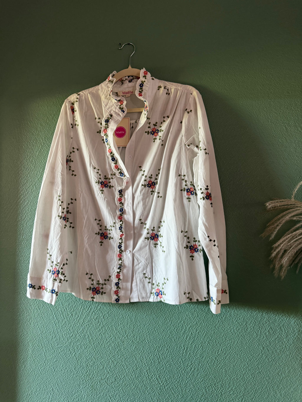 Chemise Blanche avec Fleurs